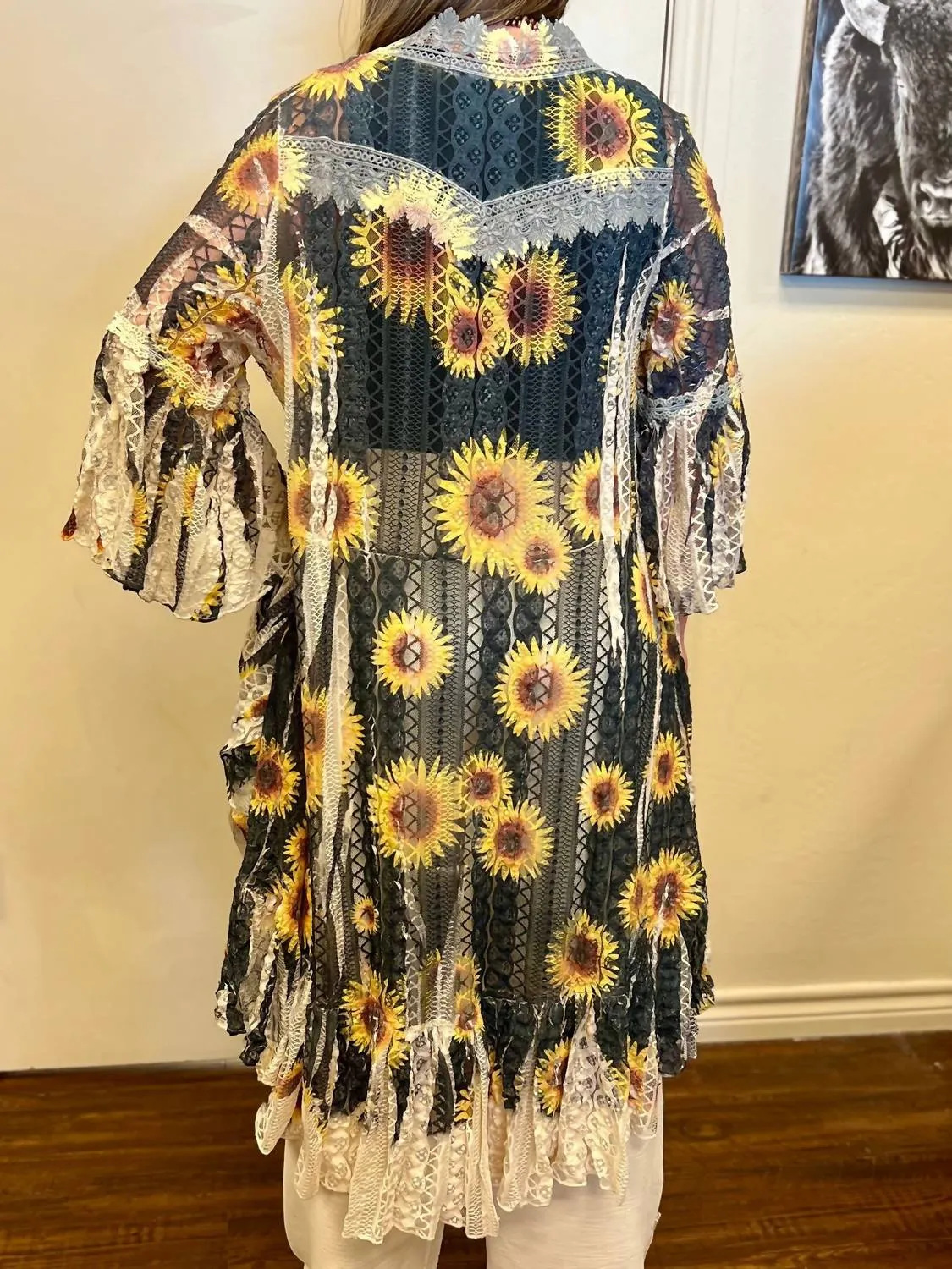 Blowing Sunflower Lace Duster In Multicolor