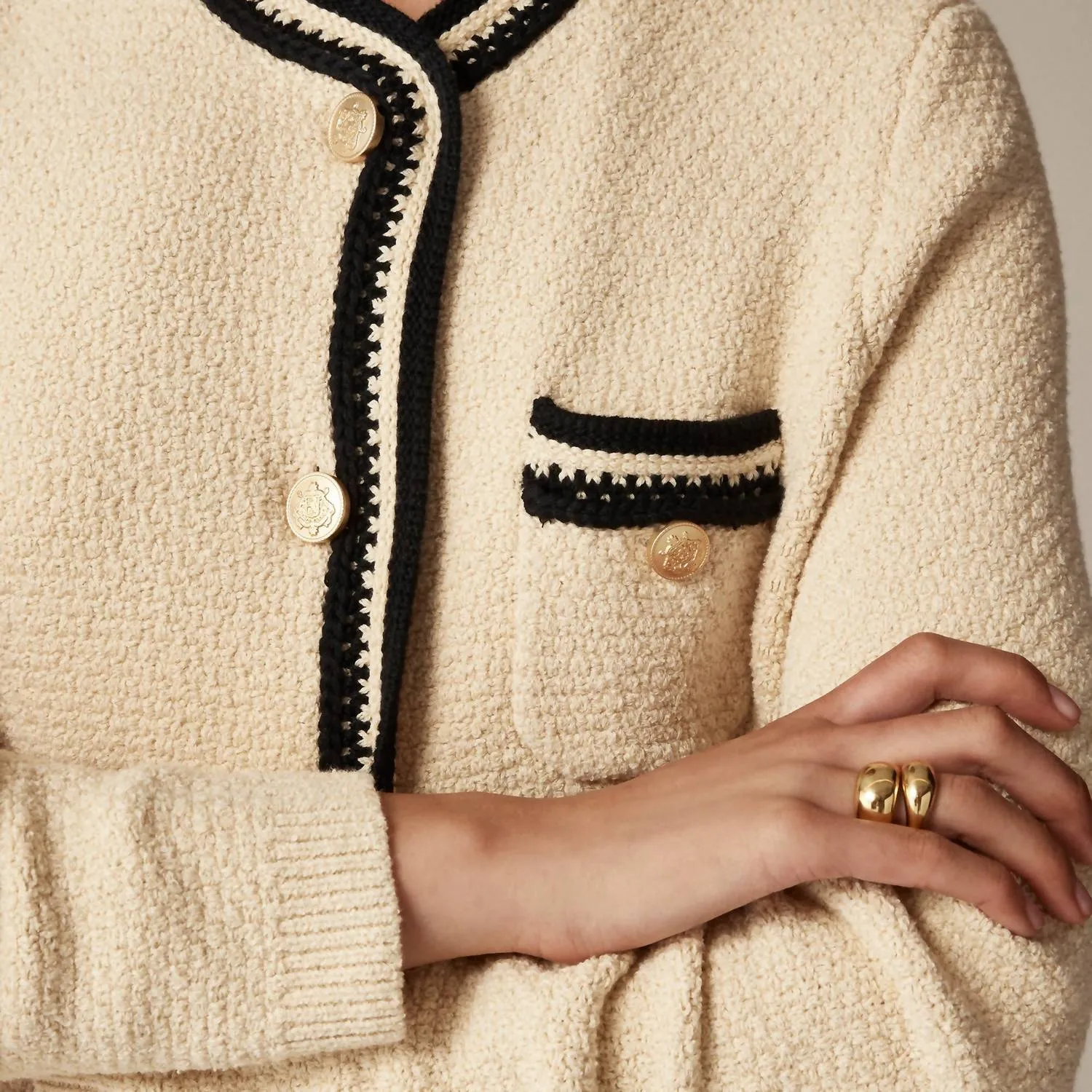 Contrast-Trim Cardigan In Parchment/black
