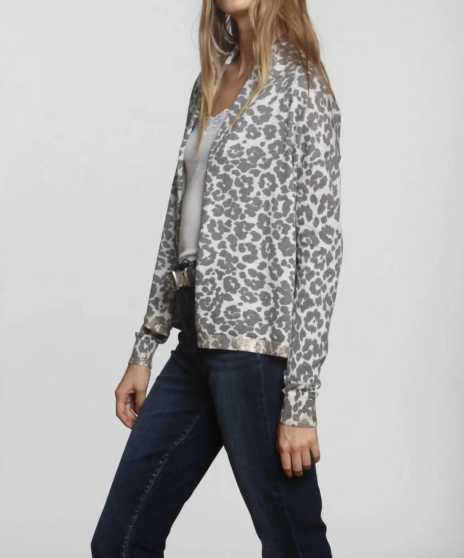 Goldie Printed Cardigan In Cheetah Snow