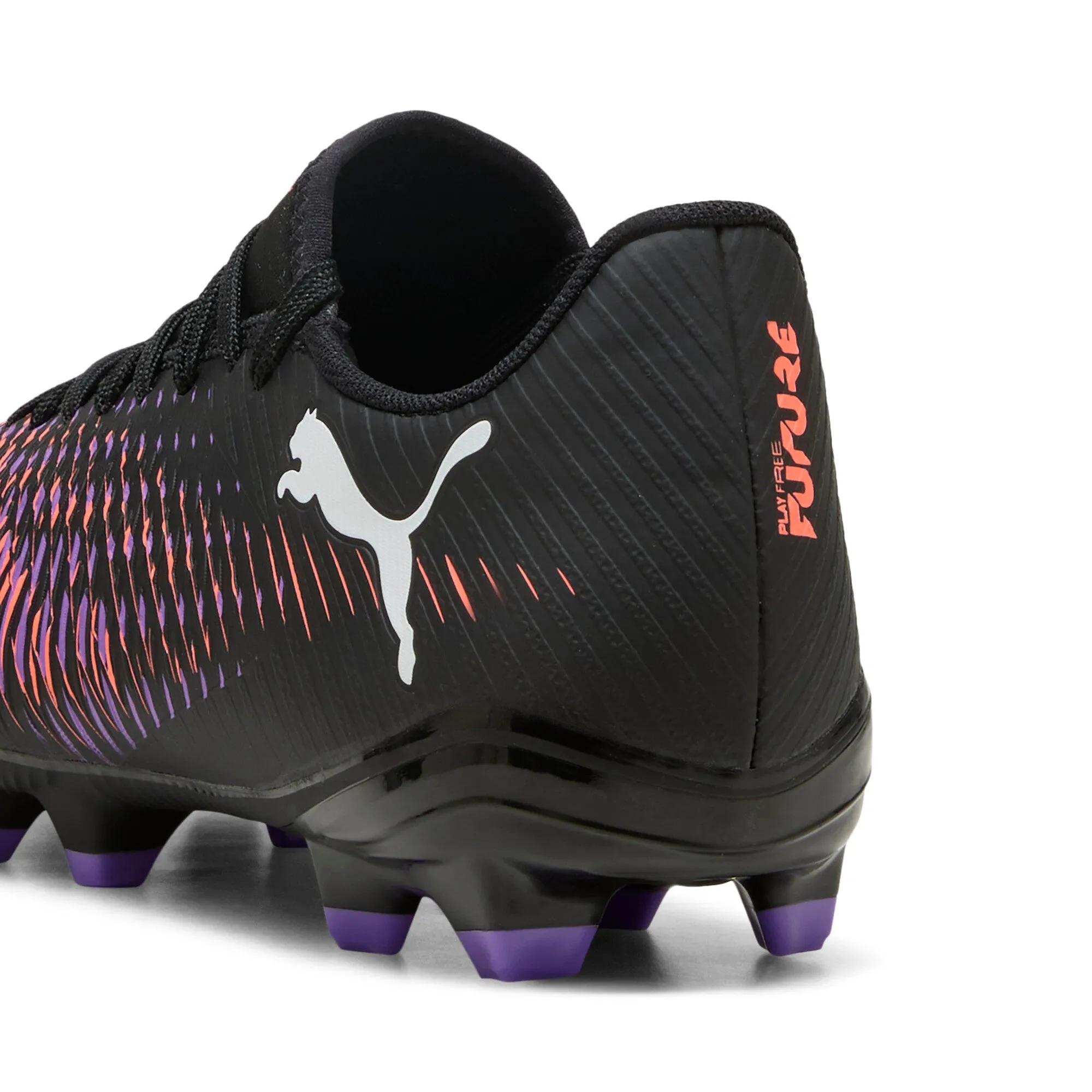 PUMA Women's FUTURE 8 PLAY FG/AG Football Boots Women