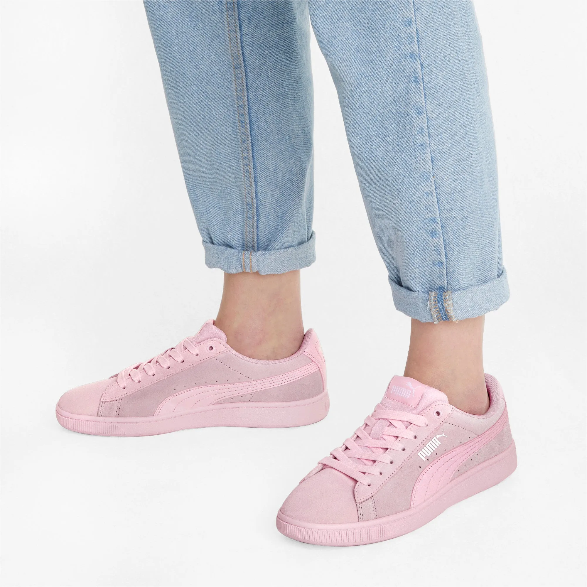 PUMA Women's Vikky v2 Sneakers