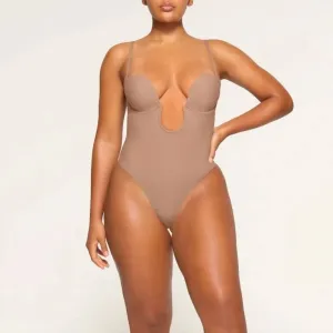 Skims Deep Plunge Strapless Thong Shapewear Bodysuit Thong Clay